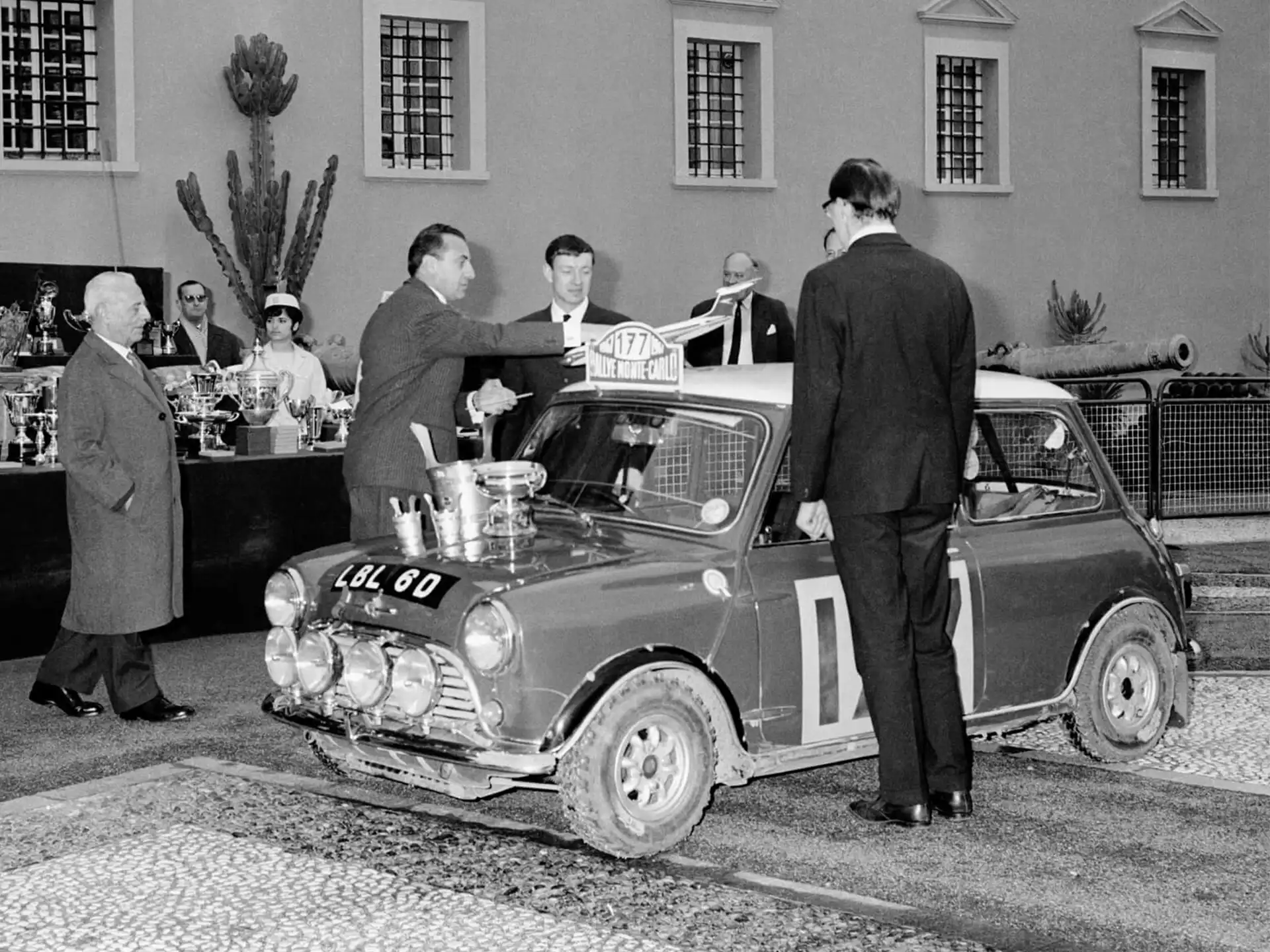 MINI John Cooper Works - Trophy Mini