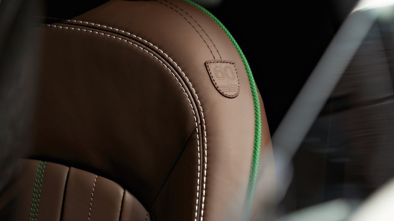 MINI 60 Years Edition – leather seat – maroon