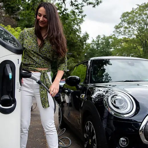 MINI Electromobility - charging - Misty story