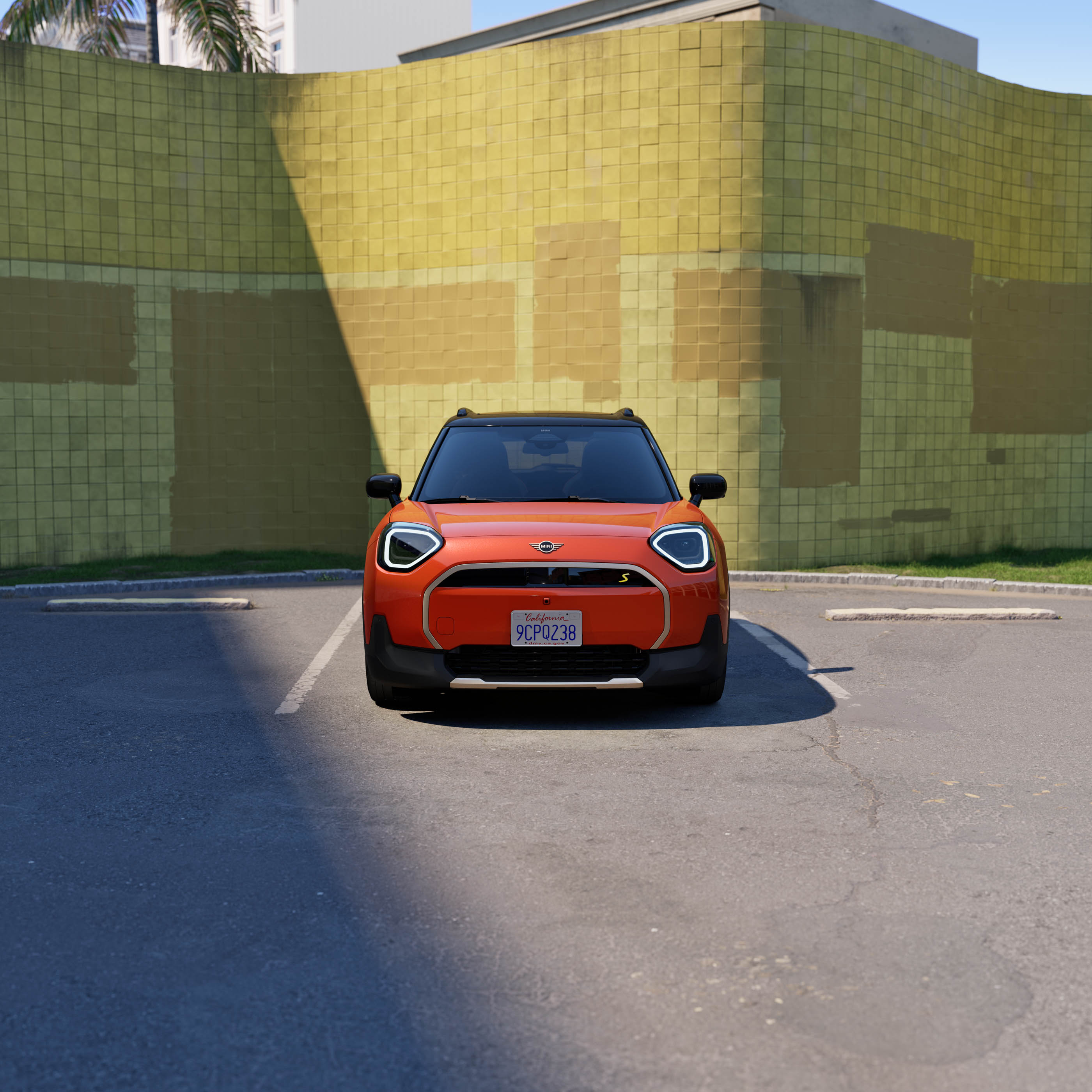 MINI ACEMAN. front view